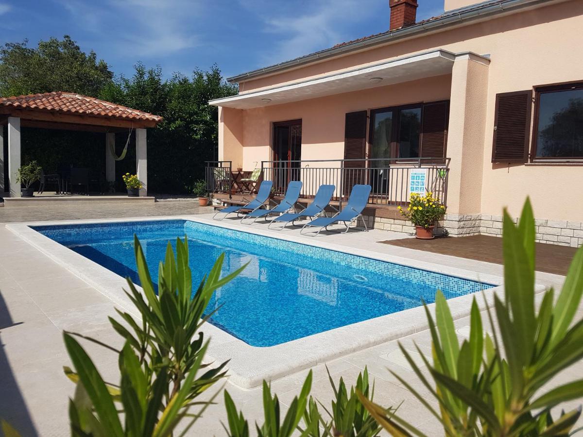 Villa House Bile Bicici Exterior foto